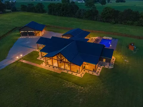 464 Old Petersburg Pk, Petersburg, TN 37144