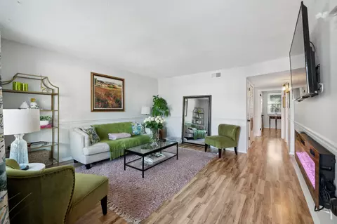149 Five Oaks Dr, Nashville, TN 37217