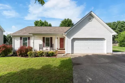 1430 Amberwood Cir, Murfreesboro, TN 37128