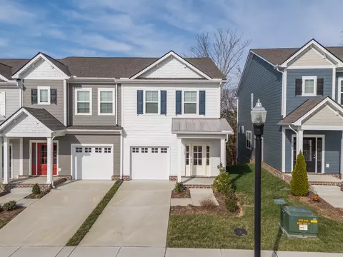 1139 Sweetleaf Dr, Franklin, TN 37064