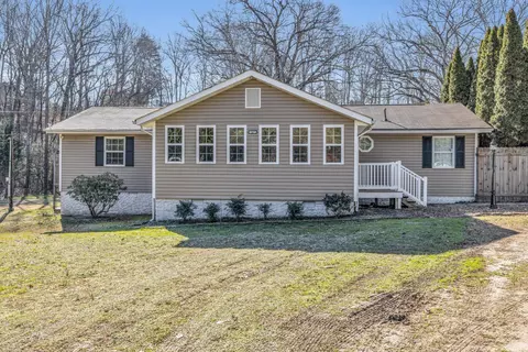 23 Opal Rd, Rossville, GA 30741