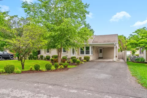 2505 Buckner Dr, Hopkinsville, KY 42240