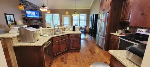 Kitchen - 222 Pumphill Rd, Dickson, TN 37055 photo 2 of 3