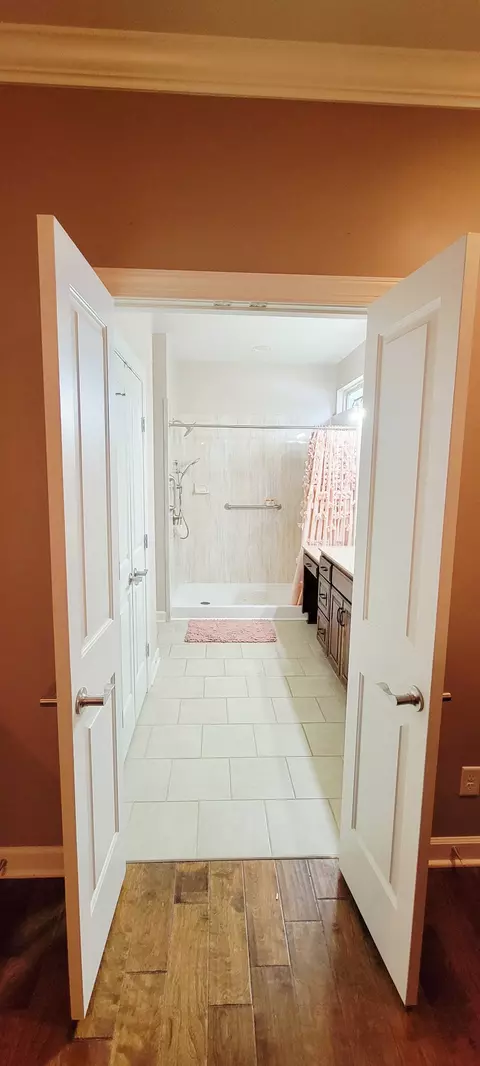 Bath - 222 Pumphill Rd, Dickson, TN 37055 photo 3 of 3