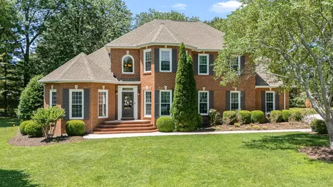 105 Granville Ct, Tullahoma, TN 37388