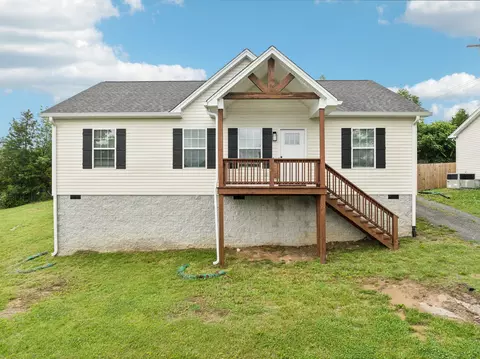 125 Vivian Ln, Carthage, TN 37030