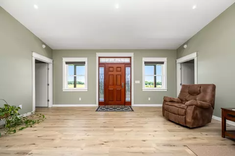 Entry Way - 240 Firefly Ln, Morrison, TN 37357 photo 2 of 4