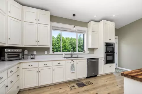 Kitchen - 240 Firefly Ln, Morrison, TN 37357 photo 3 of 5