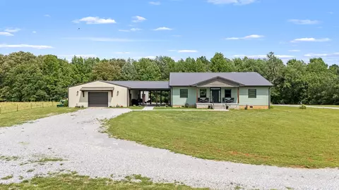 240 Firefly Ln, Morrison, TN 37357