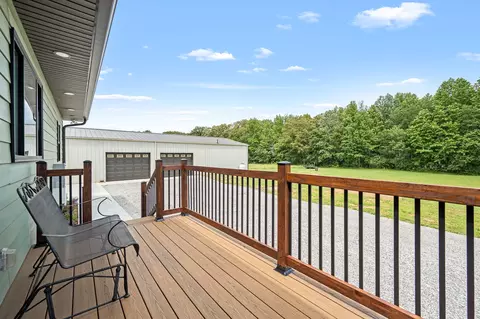 Exterior - 240 Firefly Ln, Morrison, TN 37357 photo 4 of 12