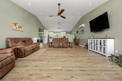 Living - 240 Firefly Ln, Morrison, TN 37357 photo 1 of 1