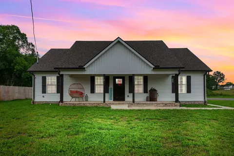 241 Holly Grove Rd, Lewisburg, TN 37091