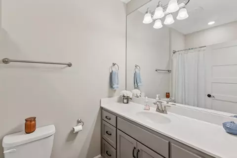 Bath - 114 Eno Rd, Dickson, TN 37055 photo 1 of 4