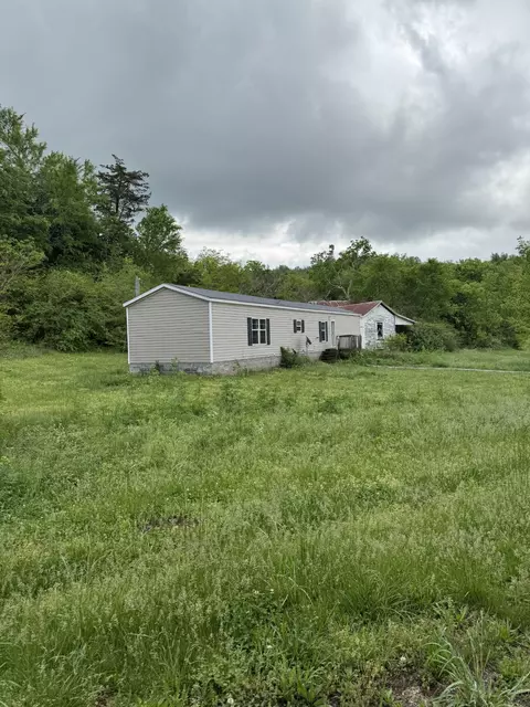 954 Normandy Ln, Normandy, TN 37360 photo 6