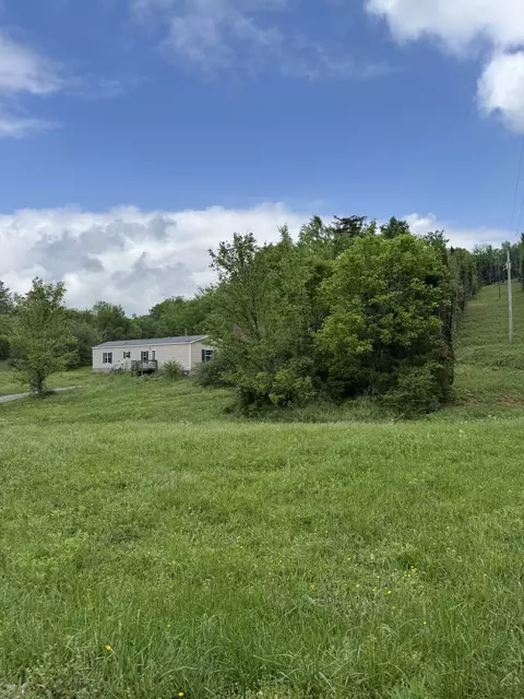 954 Normandy Ln, Normandy, TN 37360 photo 2