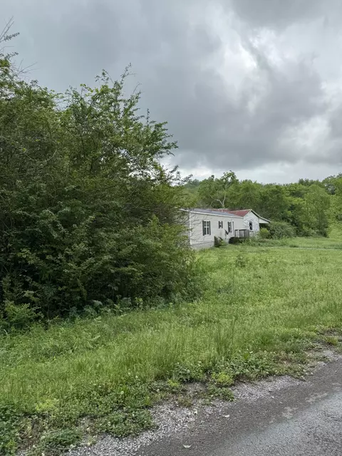 954 Normandy Ln, Normandy, TN 37360 photo 8