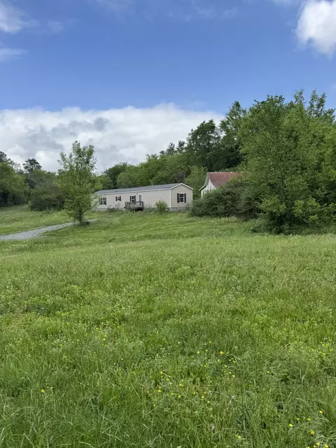 954 Normandy Ln, Normandy, TN 37360 photo 3