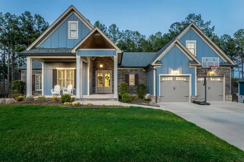 12073 Mare Ct, Soddy Daisy, TN 37379