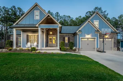 12073 Mare Ct, Soddy Daisy, TN 37379