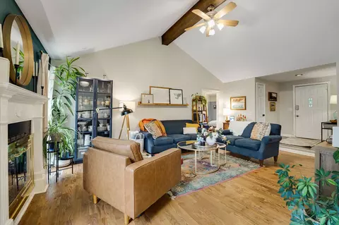 5017 English Village Dr, Nashville, TN 37211