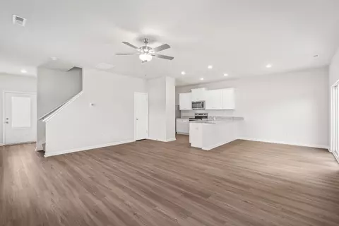 Living - 2034 Lala Loop, White Bluff, TN 37187 photo 1 of 2