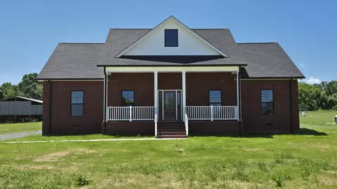 1801 Old Highway 52, Lafayette, TN 37083