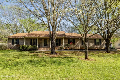 975 Vera Dr, Alcoa, TN 37701
