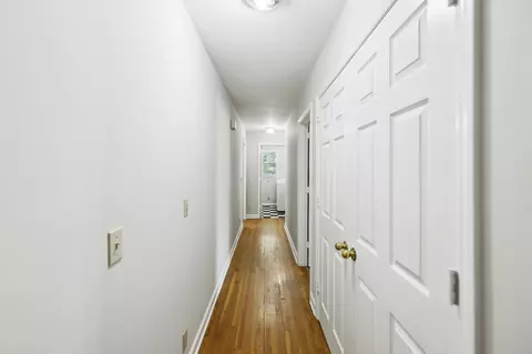 Entry Way - 3031 Hartford Dr, Murfreesboro, TN 37129 photo 7 of 11