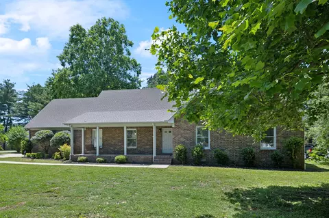 Exterior - 3031 Hartford Dr, Murfreesboro, TN 37129 photo 3 of 14