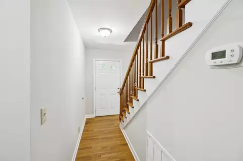 Entry Way - 3031 Hartford Dr, Murfreesboro, TN 37129 photo 3 of 11