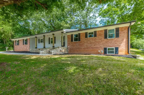 702 5th St, South Pittsburg, TN 37380