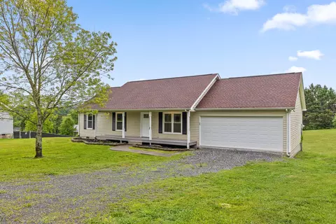2959 Dogwood Valley Rd, Tunnel Hill, GA 30755