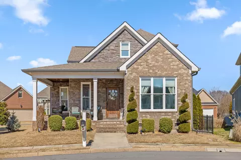 7588 Daybreak Cir, Ooltewah, TN 37363