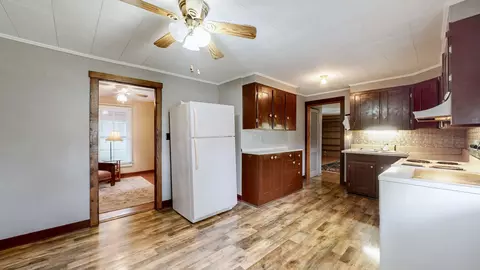 Kitchen - 1009 5th Ave W, Springfield, TN 37172 photo 1 of 2
