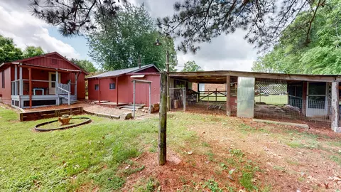 Exterior - 1009 5th Ave W, Springfield, TN 37172 photo 11 of 14