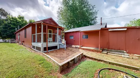 Exterior - 1009 5th Ave W, Springfield, TN 37172 photo 10 of 14