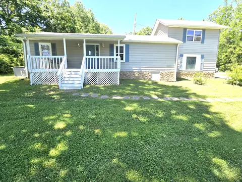 1083 Mount Olivet Rd, Hendersonville, TN 37075