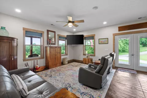 Living - 4499 Benson Rd, Springfield, TN 37172 photo 1 of 3