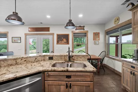 Kitchen - 4499 Benson Rd, Springfield, TN 37172 photo 5 of 6