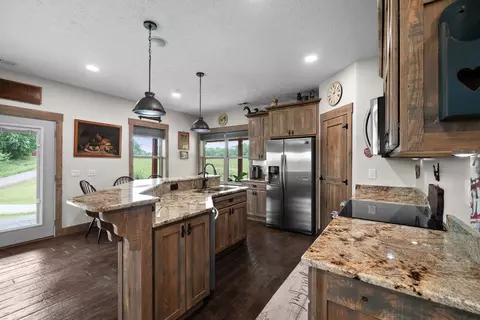 Kitchen - 4499 Benson Rd, Springfield, TN 37172 photo 6 of 6