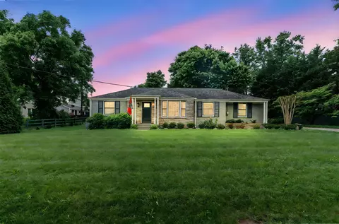 2000 Mckennell Dr, Nashville, TN 37206