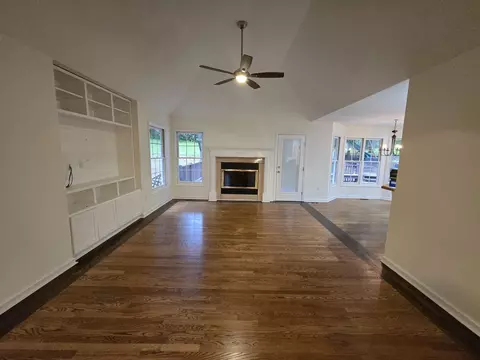 Living - 449 Faith Rae Blvd, Morrison, TN 37357 photo 1 of 2