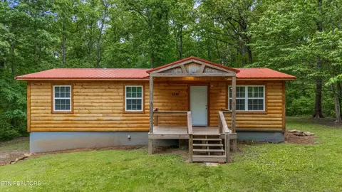 1042 Ridge Rd, Madisonville, TN 37354