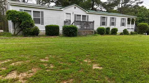 239 Blue Ln, Huntingdon, TN 38344