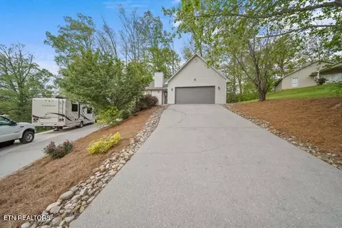 4321 Ingrid Dr, Maryville, TN 37801