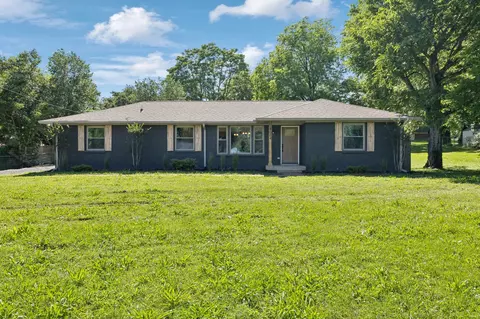 4004 Ridgemont Dr, Nashville, TN 37207