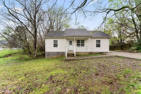 1090 Sugarberry Ln, Springfield, TN 37172