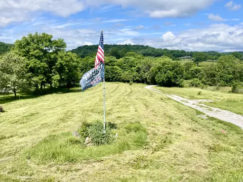 1336 Bear Creek Rd, Culleoka, TN 38451