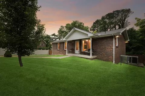 737 Dutchmans Ct, Hermitage, TN 37076
