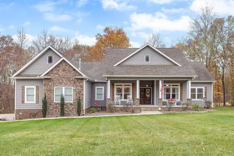 11952 Armstrong Rd, Soddy Daisy, TN 37379